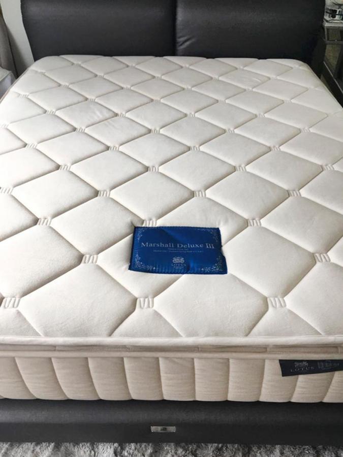 The Base Deluxe Kingsize Lägenhet Pattaya Exteriör bild