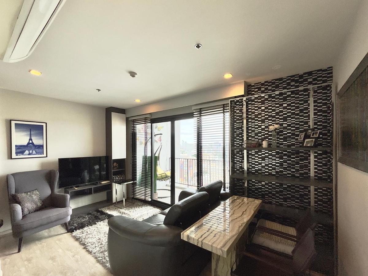 The Base Deluxe Kingsize Lägenhet Pattaya Exteriör bild