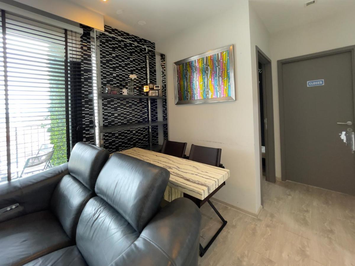The Base Deluxe Kingsize Lägenhet Pattaya Exteriör bild