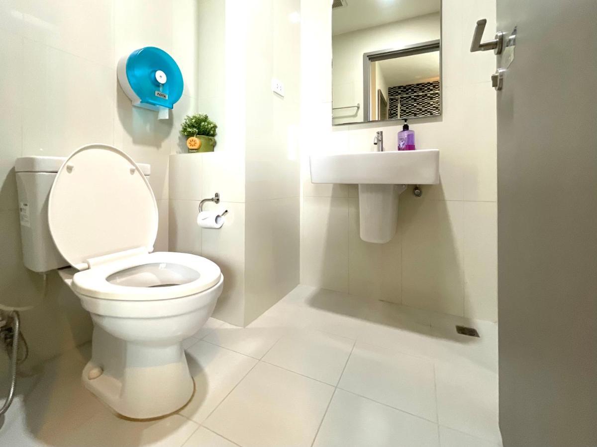 The Base Deluxe Kingsize Lägenhet Pattaya Exteriör bild